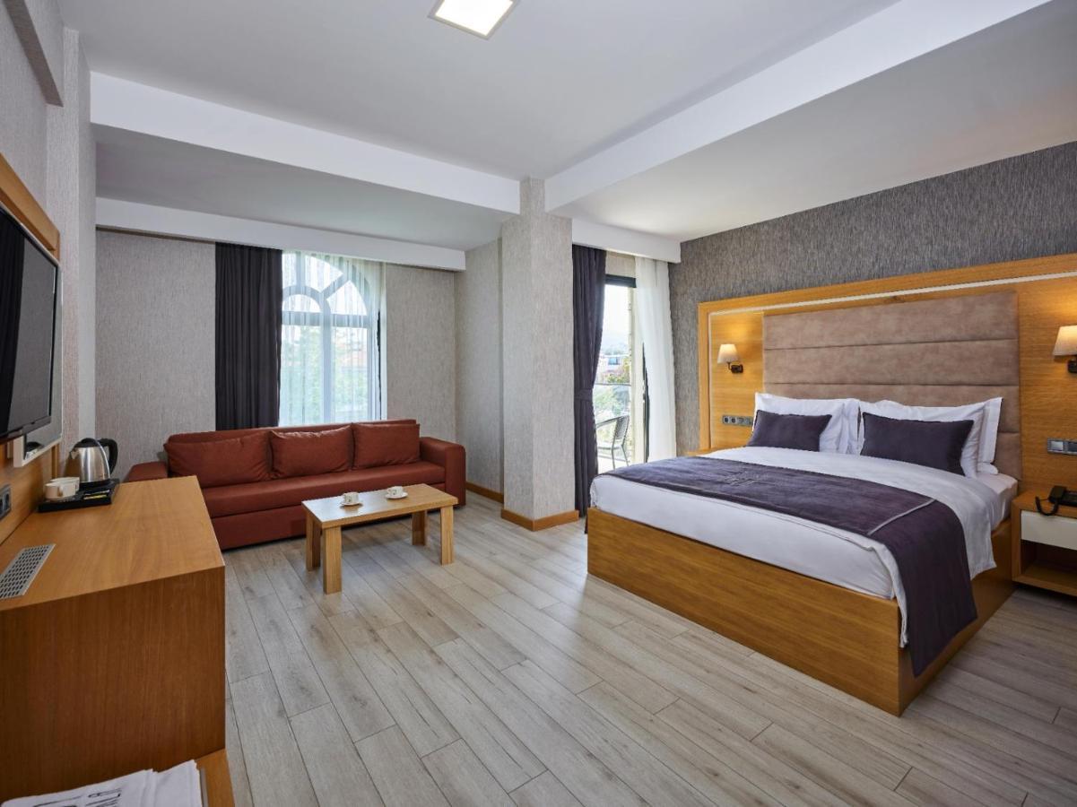 Ma-Si Urla Hotel Exteriör bild