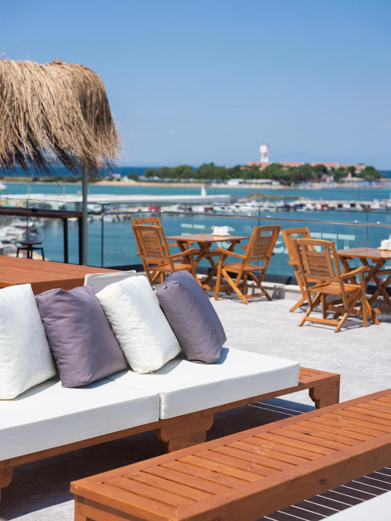Ma-Si Urla Hotel Exteriör bild